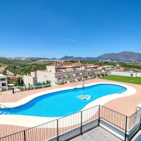 Apartment Brand New Garden Close To Duquesa Port Castillo de Sabinillas