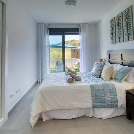 Apartment Brand New Garden Close To Duquesa Port