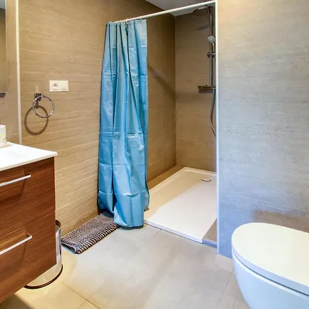 Apartment Brand New Garden Close To Duquesa Port *